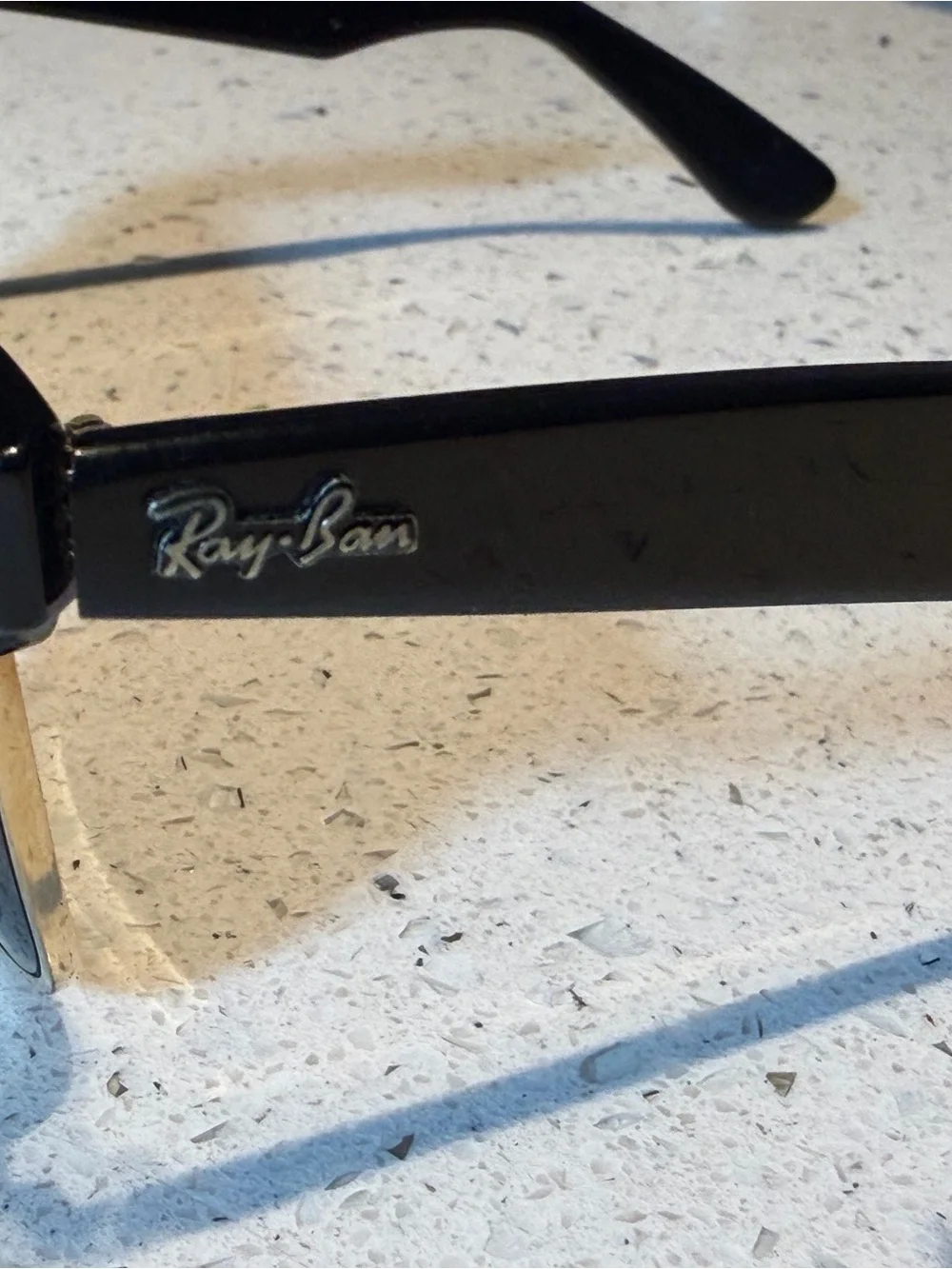 Ray-Ban timeless ray